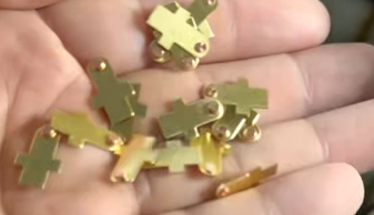 Gümüş kontak damgalamaları için seri üretim